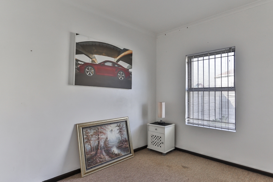 2 Bedroom Property for Sale in Victoria Park Western Cape